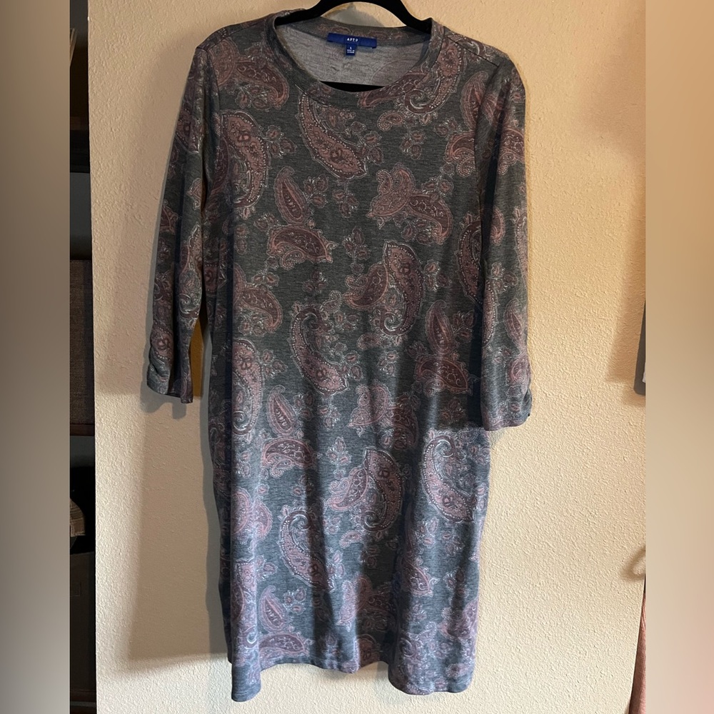 Apt 9 Gray with Maroon Paisley Print 3/4 Sleeve Dress - size L